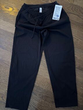 lululemon athletica Black Tapered-Leg 7/8 Pants